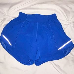 LuLuLemon Hotty Hot Low-Rise Lined 4” Short